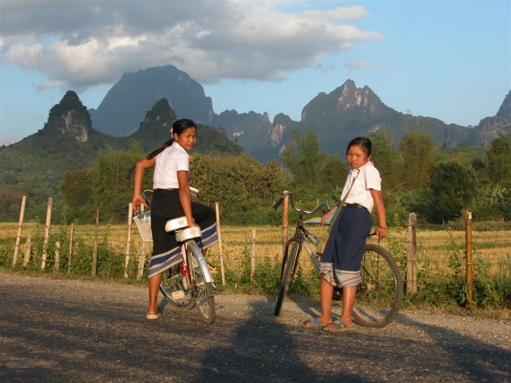 1772677355_guided e-bike tour Luang Prabang.jpg